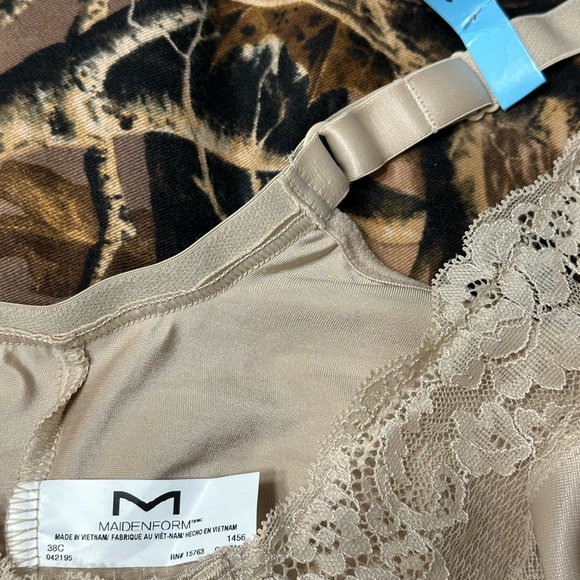 Brand new Maidenform lace body suit - Picture 4 of 5